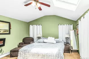 58 Crescent Pl, Smithtown, NY 11787 - Photo 16