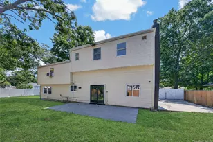 3 Lee Pl, Mastic, NY 11950 - Photo 36