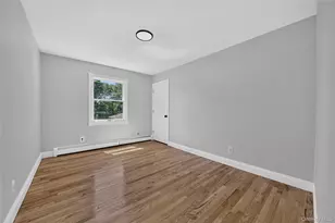3 Lee Pl, Mastic, NY 11950 - Photo 18
