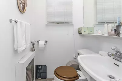 27 &  31 Kennedy Road, East Hills, NY 11577 - Photo 8