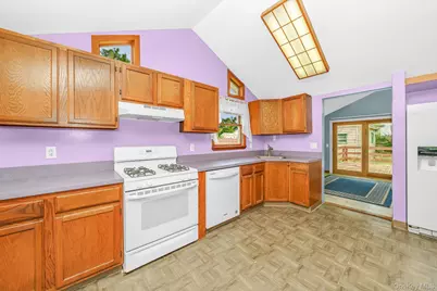 49 Salem Street, Patchogue, NY 11772 - Photo 22