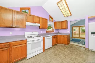 49 Salem St, Patchogue, NY 11772 - Photo 22