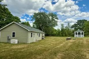 517 Crescent Ave, Highland, NY 12528 - Photo 30