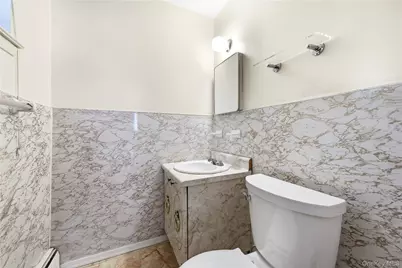 18 Valley Lane E, Valley Stream, NY 11581 - Photo 22