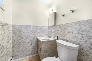 18 Valley Ln E, Valley Stream, NY 11581 - Photo 22