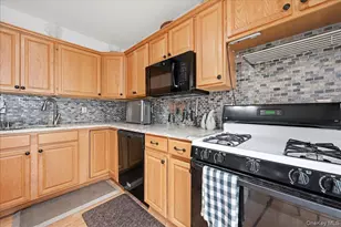 10 Casey Ln, Middle Island, NY 11953 - Photo 10