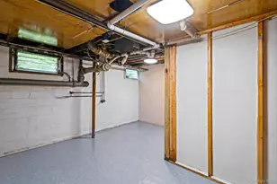 117 Bryan Ave, Amityville, NY 11701 - Photo 24
