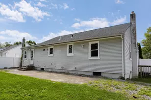 132 48th St, Lindenhurst, NY 11757 - Photo 18