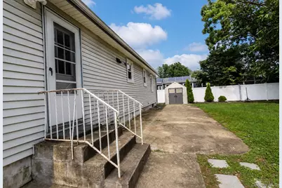 132 48th Street, Lindenhurst, NY 11757 - Photo 22