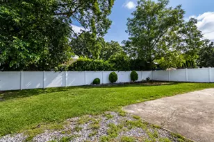 132 48th St, Lindenhurst, NY 11757 - Photo 20