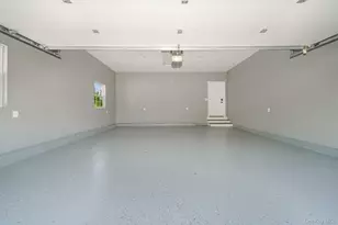 14 Lindsey Pl, Holbrook, NY 11741 - Photo 12