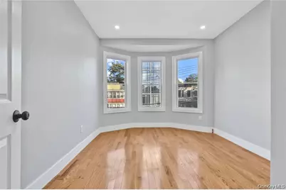 1462 New York Ave, Brooklyn, NY 11210 - Photo 12