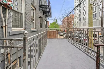 2050 Ryer Avenue, Bronx, NY 10457 - Photo 30