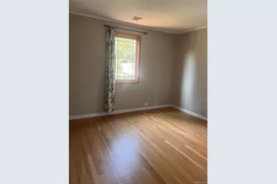 1375 W Main Street, Riverhead, NY 11901 - Photo 26