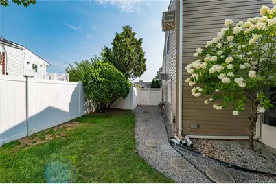 105 Rumford Road, Kings Park, NY 11754 - Photo 26