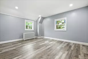 415 Leonard Blvd, New Hyde Park, NY 11040 - Photo 16