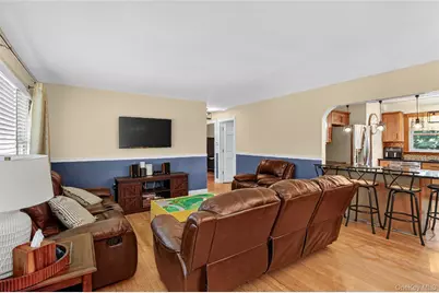 10 Oak Ridge Drive, New Windsor, NY 12553 - Photo 4