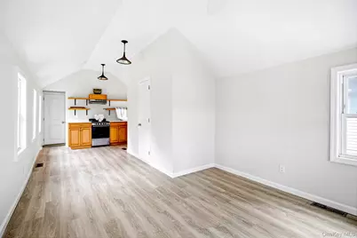 27 Walnut Avenue #2, Setauket, NY 11733 - Photo 6
