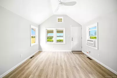27 Walnut Avenue #2, Setauket, NY 11733 - Photo 8