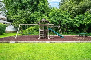 27 Walnut Ave, Setauket, NY 11733 - Photo 26