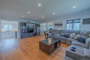 484 Washington Ave, Lindenhurst, NY 11757 - Photo 6