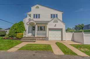 484 Washington Ave, Lindenhurst, NY 11757 - Photo 32