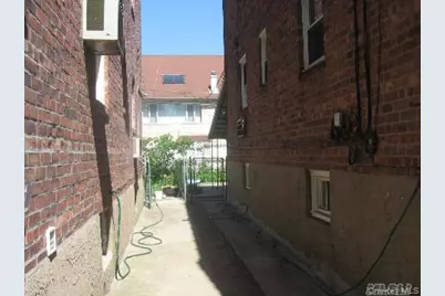 160-45 Willets Point Boulevard, Whitestone, NY 11357 - Photo 12
