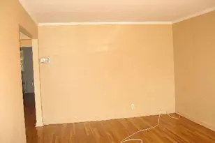160-45 Willets Point Blvd, Whitestone, NY 11357 - Photo 8