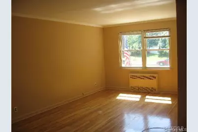 160-45 Willets Point Boulevard, Whitestone, NY 11357 - Photo 6