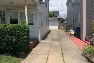 431 E Chester St, Long Beach, NY 11561 - Photo 2