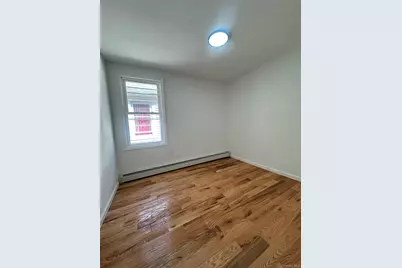 17205 89th Avenue, Jamaica, NY 11432 - Photo 8