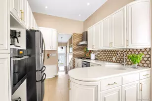 54 Sullivan Dr, Jericho, NY 11753 - Photo 6