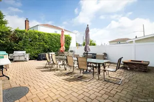 242 Seidman Pl, Franklin Square, NY 11010 - Photo 20