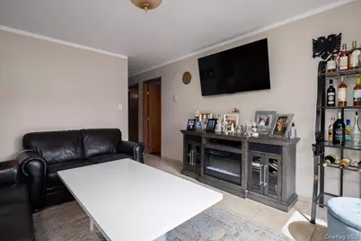 242 Seidman Place, Franklin Square, NY 11010 - Photo 12