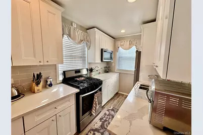 260-08 74th Avenue #2nd Floor, Glen Oaks, NY 11004 - Photo 2