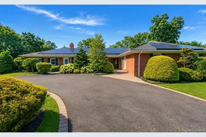 5 Reinhardt Court, Blue Point, NY 11715 - Photo 4