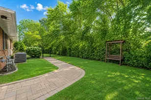 5 Reinhardt Ct, Blue Point, NY 11715 - Photo 6