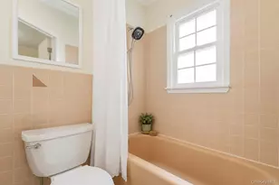 5 Reinhardt Ct, Blue Point, NY 11715 - Photo 26