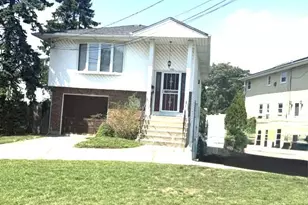 1156 Midway Ct, Franklin Square, NY 11010 - Photo 2