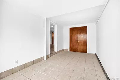 24 Old Knollwood Road, White Plains, NY 10607 - Photo 34