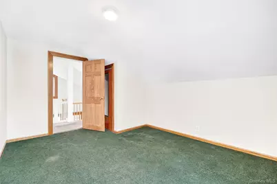 24 Old Knollwood Road, White Plains, NY 10607 - Photo 22