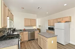 196 Cranberry Ct, Melville, NY 11747 - Photo 12