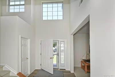 196 Cranberry Court, Melville, NY 11747 - Photo 6