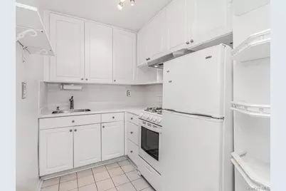 415 Gramatan Avenue #4E, Mount Vernon, NY 10552 - Photo 6