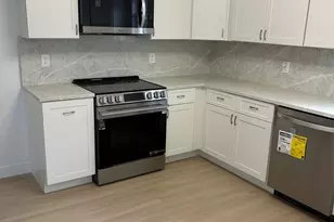 186 Harrison Ave, Harrison, NY 10528 - Photo 2
