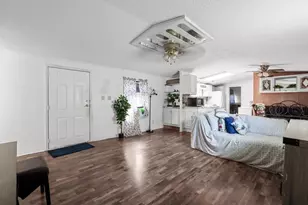 13 Mindy Ln, Bohemia, NY 11716 - Photo 6