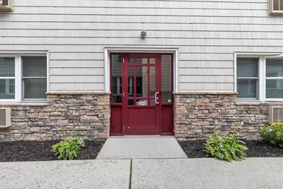 490 Main Street #A7, Farmingdale, NY 11735 - Photo 2