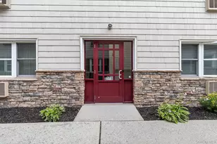 490 Main St, Farmingdale, NY 11735 - Photo 2