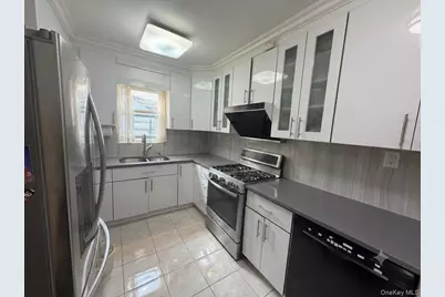 15744 Quince Avenue, Flushing, NY 11355 - Photo 4