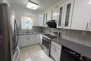 157-44 Quince Ave, Flushing, NY 11355 - Photo 4